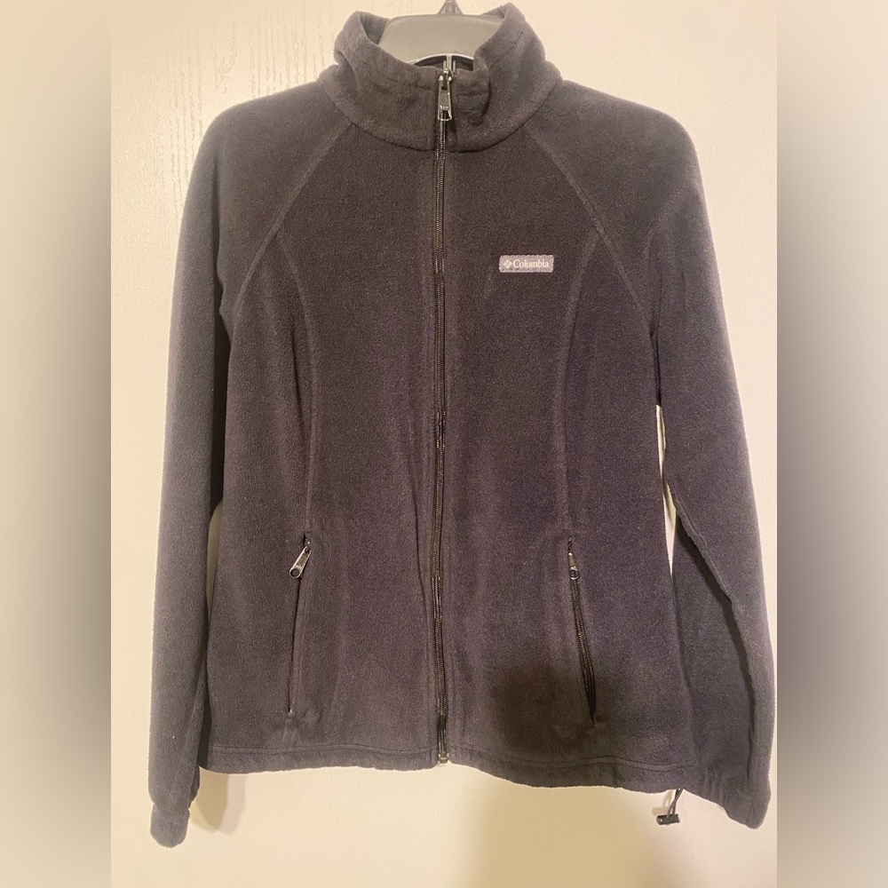 COLUMBIA Black sweater